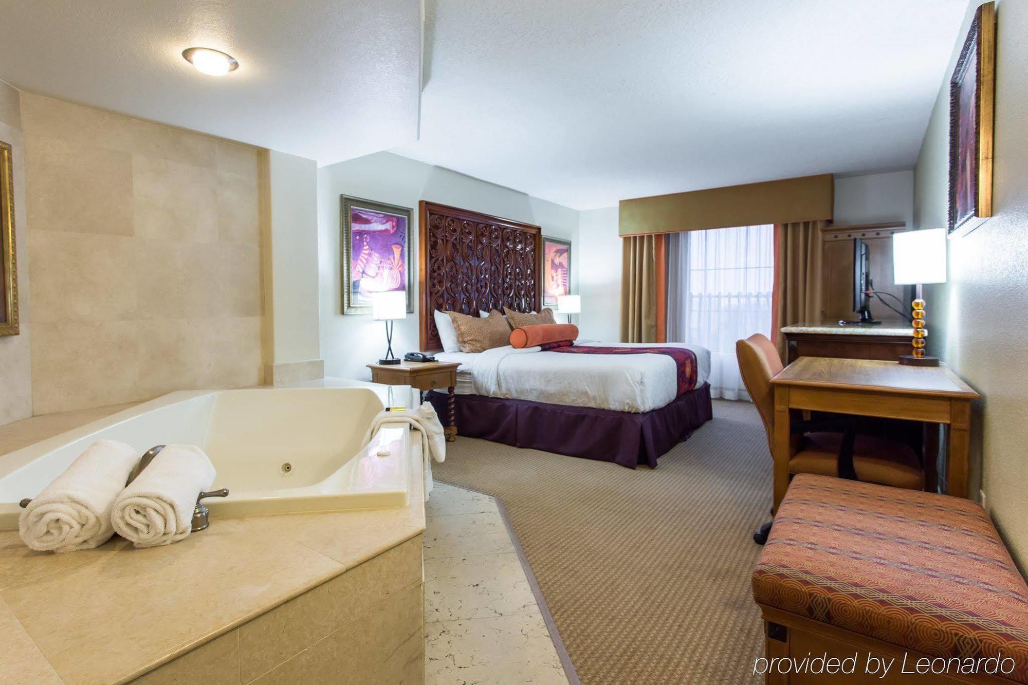 Castillo Real St Augustine Beach,Tapestry Collection Hilton St. Augustine Beach